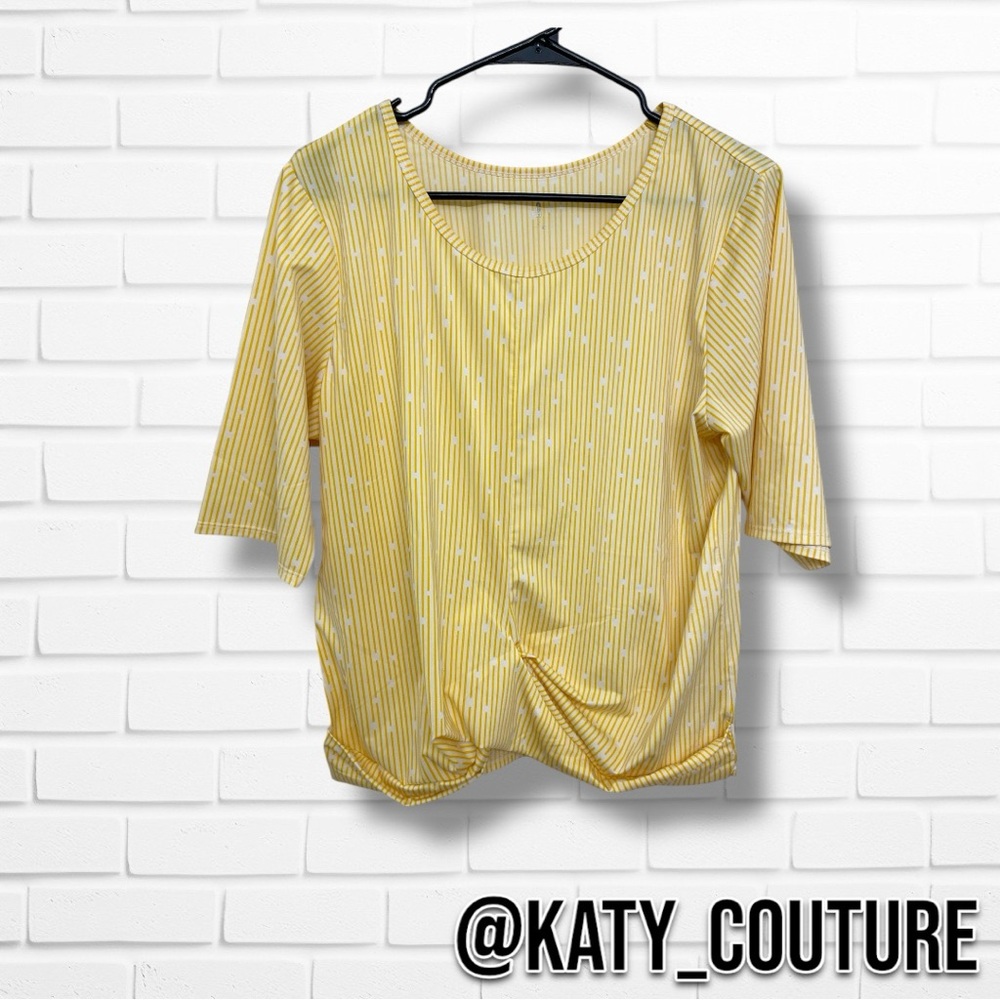 TAIL YELLOW/WHITE STRIPE SHORT SLEEVE GOLF TOP, SIZE L, EUC.